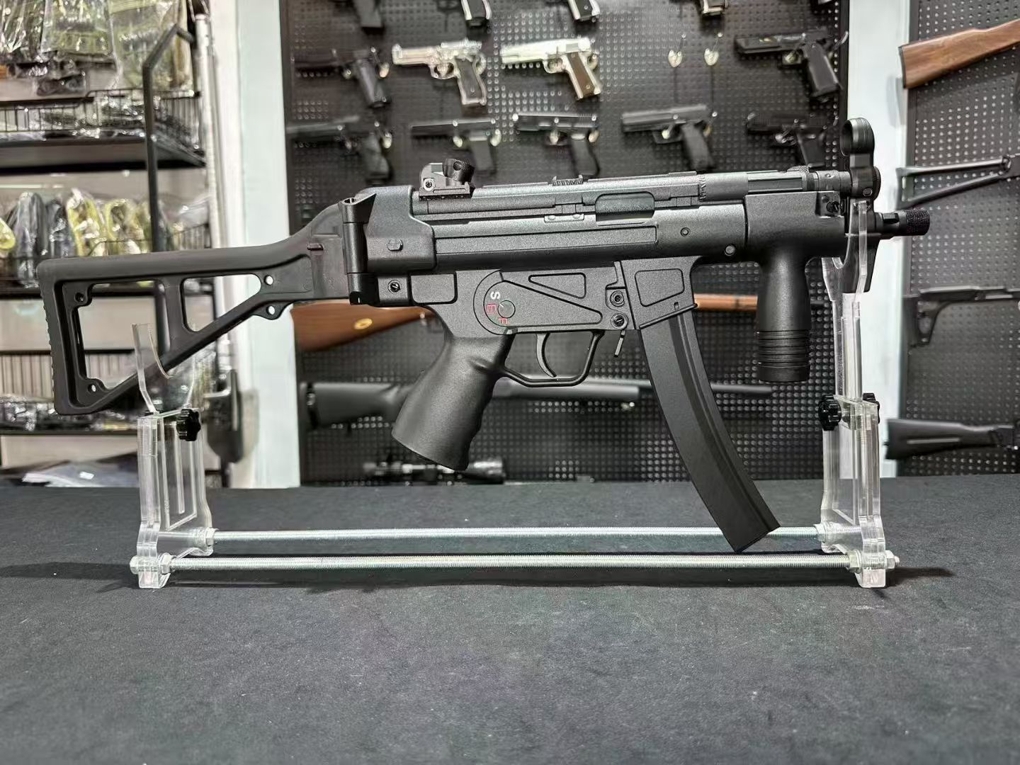 Jinming Gen20 MP5k Realistic Gel Blaster