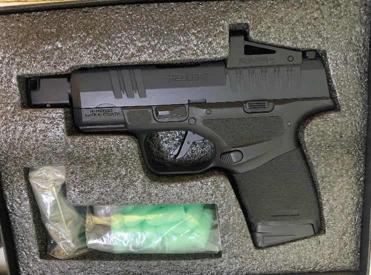 Hellcat Blowback Shell Ejecting Laser Nerf Pistol